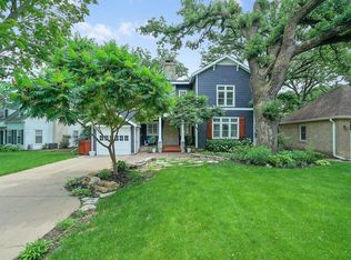 7045 Oak Grove Blvd, Richfield, MN 55423