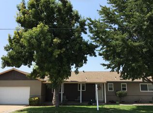 942 S Stearns Rd, Oakdale, CA 95361