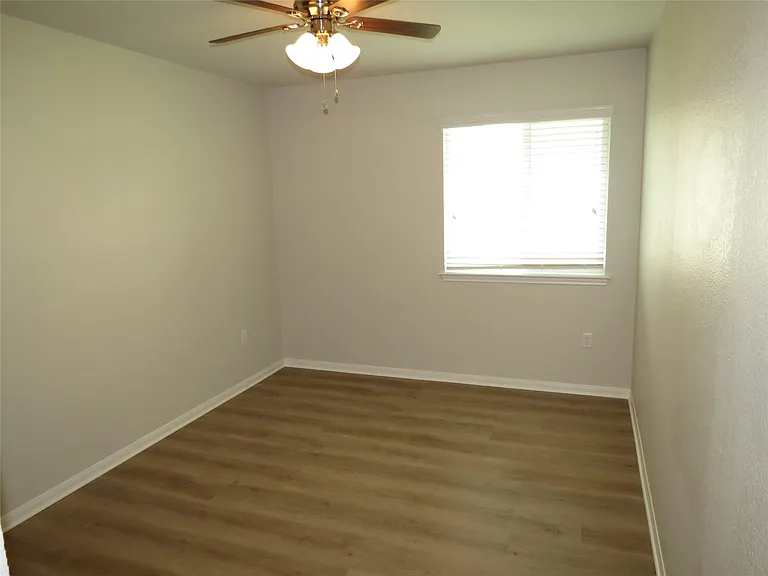 375 Musgrav — Photo 22