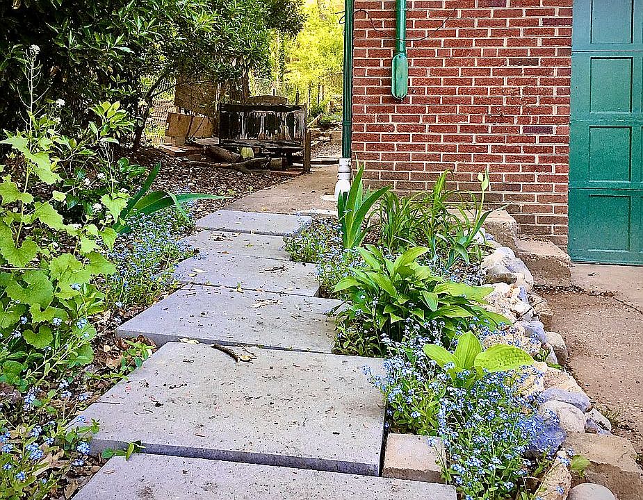 Entry to your new Apt