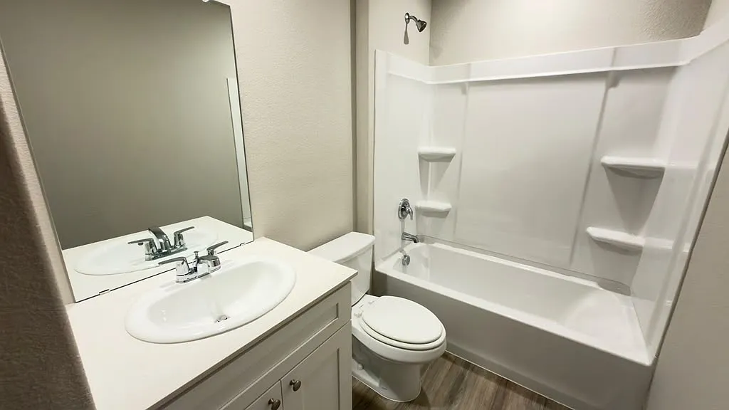 4 bed, 1614 sqft, $2,500 — Photo 4