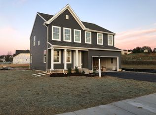 2704 Alperton Dr, York, PA 17402