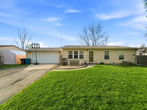 427 Nantucket Rd, Valparaiso, IN 46385