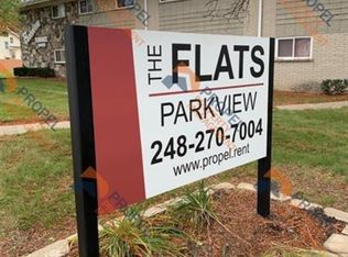 5790 Howe Rd, Wayne, MI 48184