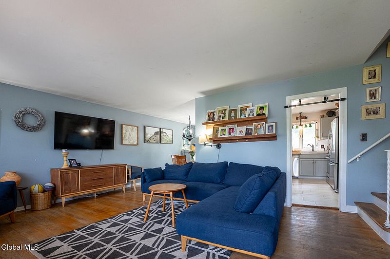 2nd image of 86 Harris Avenue