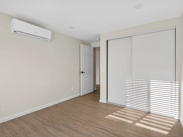 1751 Cabrillo Ave — Photo 20