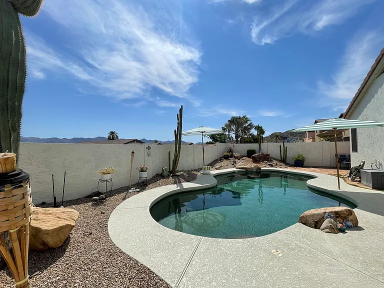 1733 W Nighthawk Way — Photo 23