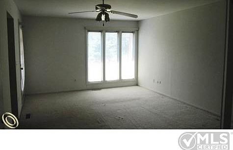 Bedroom.JPG