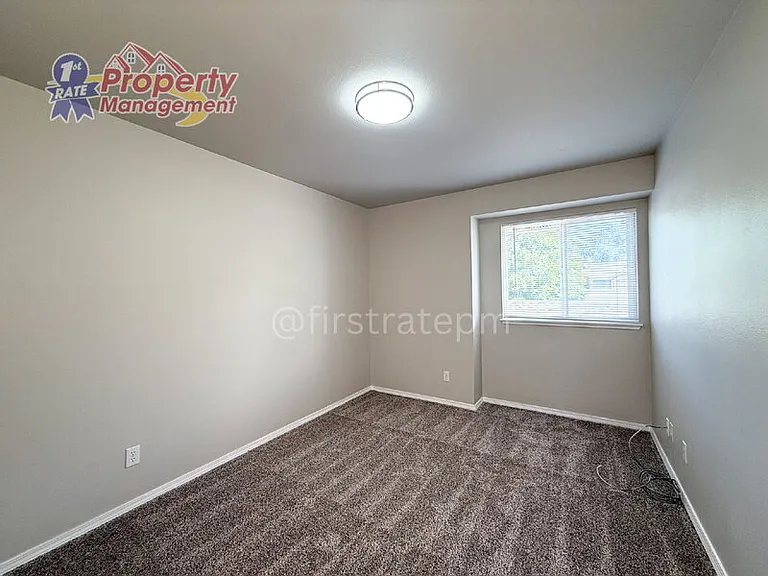 5679 W Dorian Ln — Photo 11