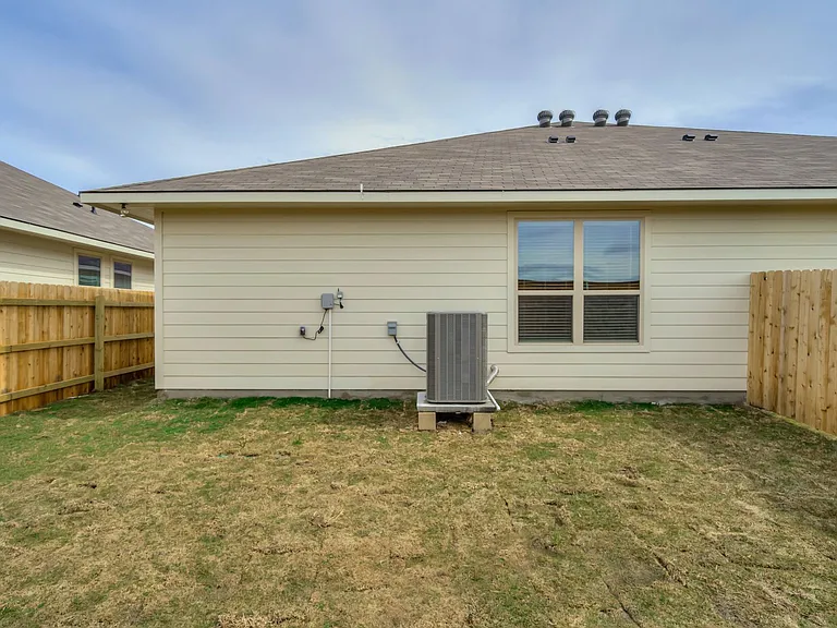 1515 Case Rd — Photo 61