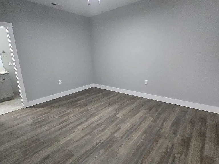 913 Cloud Springs Rd — Photo 11