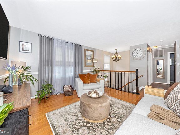 4th image of 1191 Codorus St