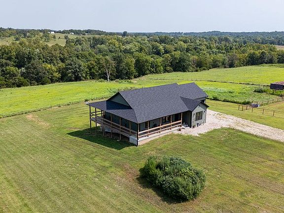 5th image of 56504 Shaw Rd