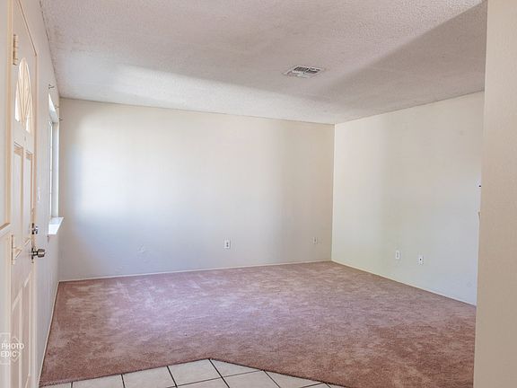 Additional Living Room