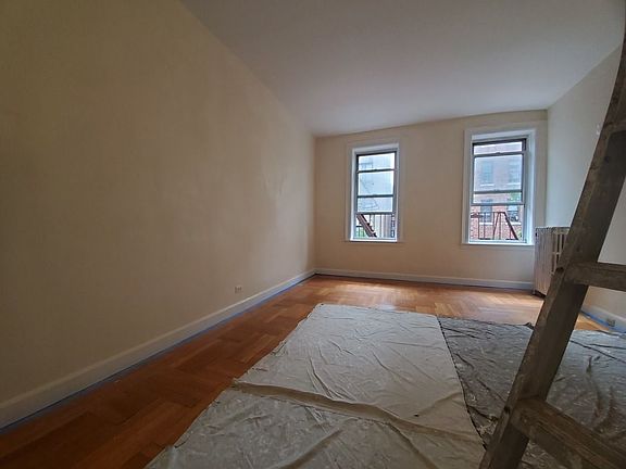 3rd image of 233 W 233rd St APT 2E
