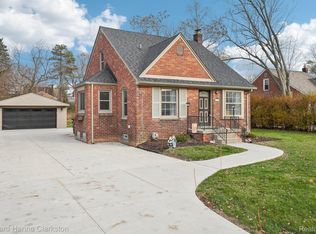 3646 Lincolnshire Rd, Waterford, MI 48328