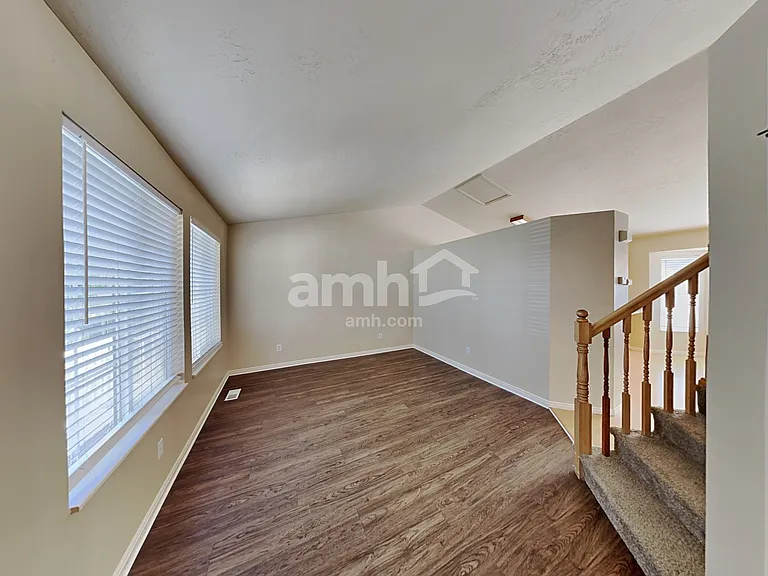 2475 W 1325 N — Photo 22