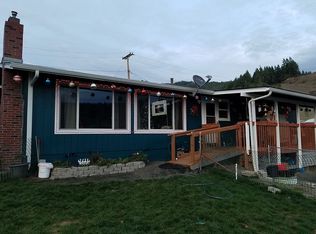 283 N Star Ln, Sutherlin, OR 97479