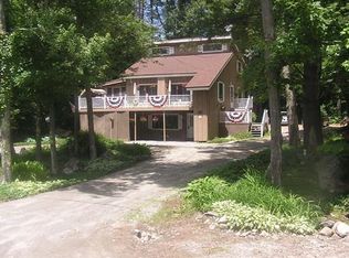 14 Lakeview Ln, Tolland, MA 01034