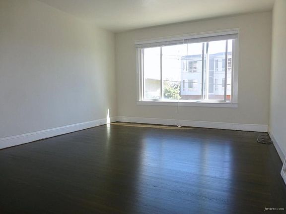 4th image of 4728 Balboa St APT 1
