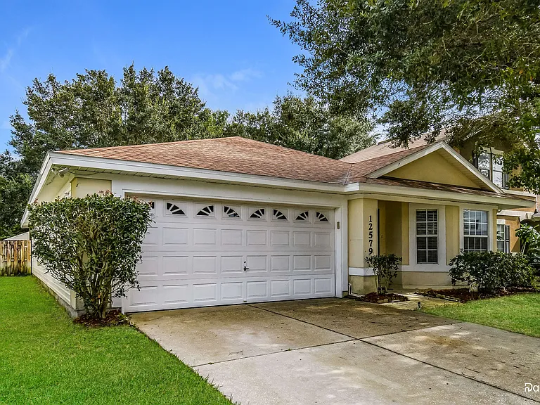 12579 W Woodfield Cir — Photo 2