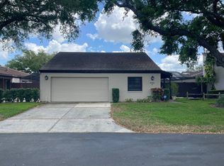 3752 Glen Oaks Manor Dr, Sarasota, FL 34232