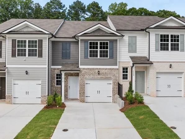 6010 Skylar Dr S, Fulton, GA 30331