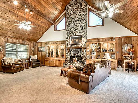 4th image of 8010 Burr Oak Dr