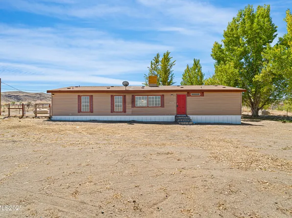 613 Pete Hendrichs Rd, Yerington, NV 89447