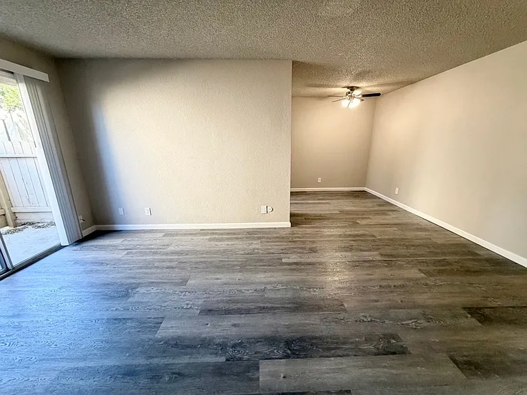 Merit Manor Apartments — Photo 11