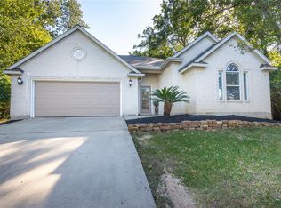 3818 Treasure Island Dr, Montgomery, TX 77356