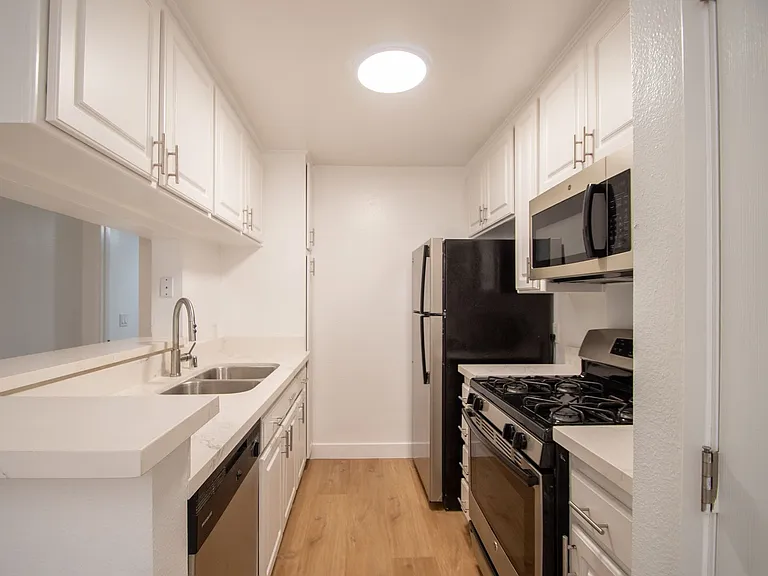 11030 Hartsook Street — Photo 3