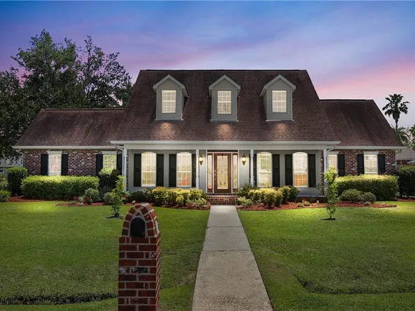 617 Willowridge Dr, Luling, LA 70070