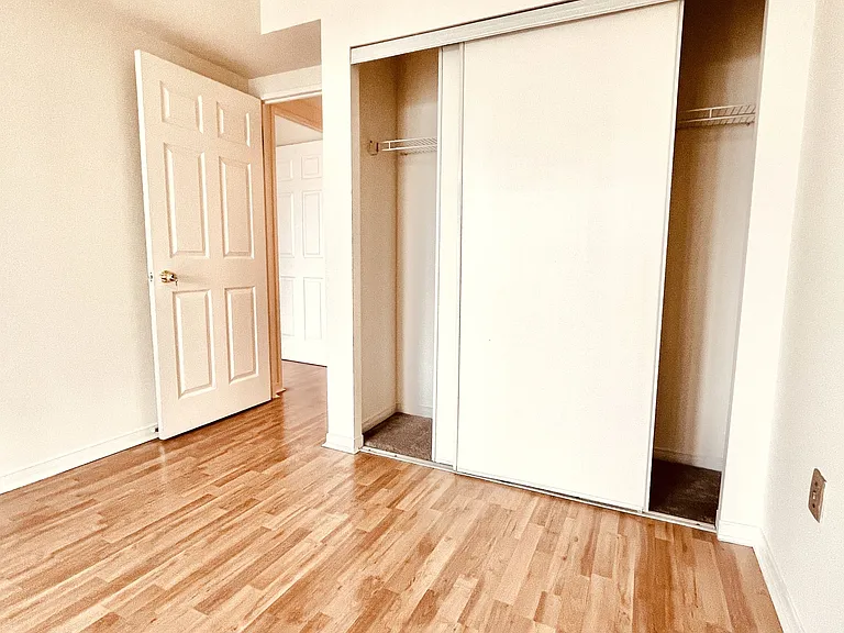 2177 Burnhamthorpe Rd W #1702 — Photo 35