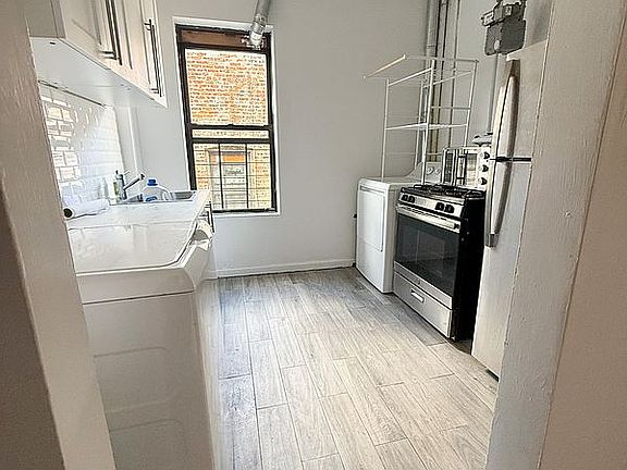 2nd image of 525 W 135th St APT 24