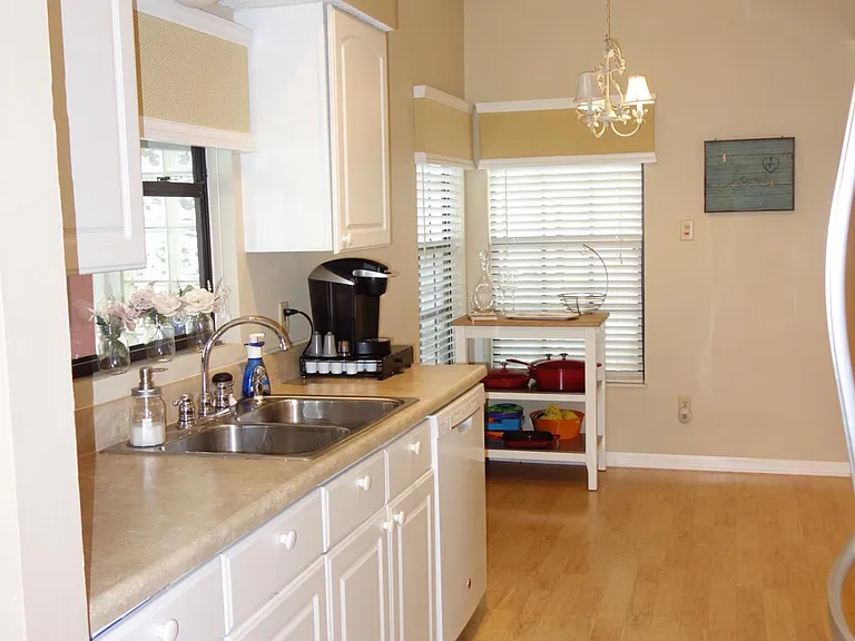 7420 Spring Villas Cir — Photo 13