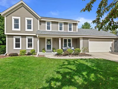1479 Crestwood DRIVE, Oconomowoc, WI, 53066