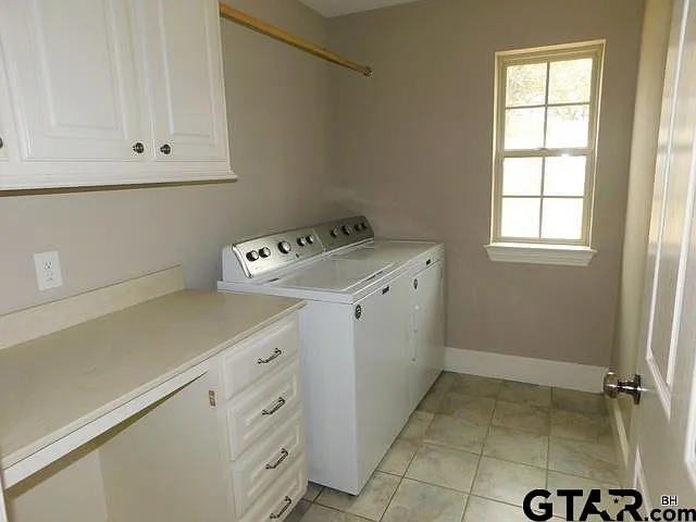 305 Rita Dr — Photo 10