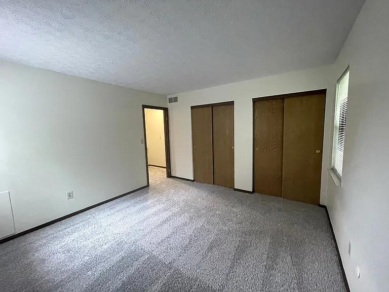 3340 Edgebrook Dr — Photo 8