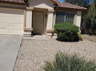 2584 E Silversmith Trl, San Tan Valley, AZ 85143