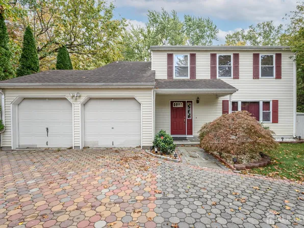 103 Pergola Ave, Monroe Township, NJ 08831