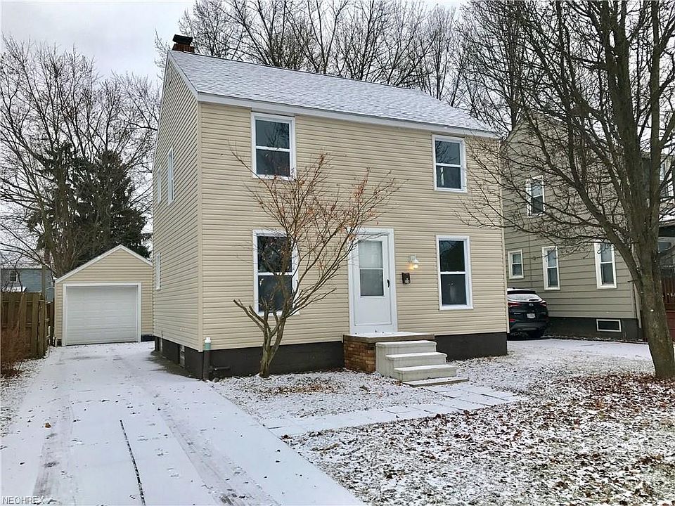 1st image of 318 Hayes Ave