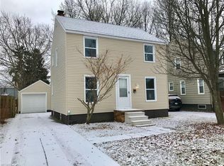 318 Hayes Ave, Cuyahoga Falls, OH 44221