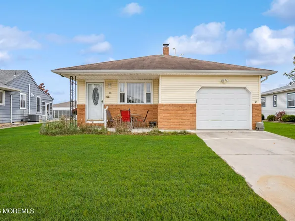 18 San Salvador Street, Toms River, NJ 08757