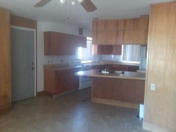 Country Kitchen, open to Dining Area