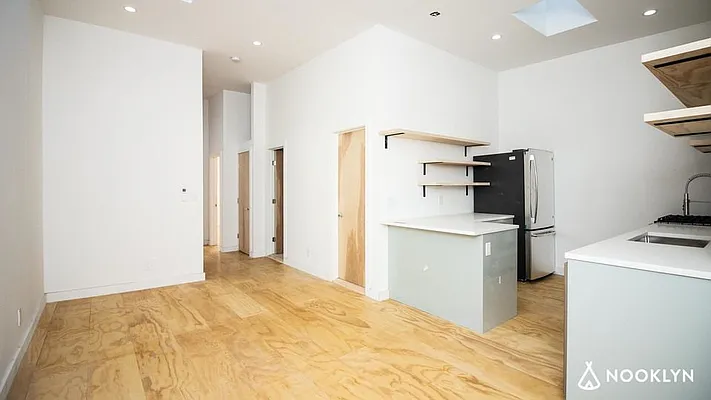 Rented by Nooklyn NYC LLC | media 39