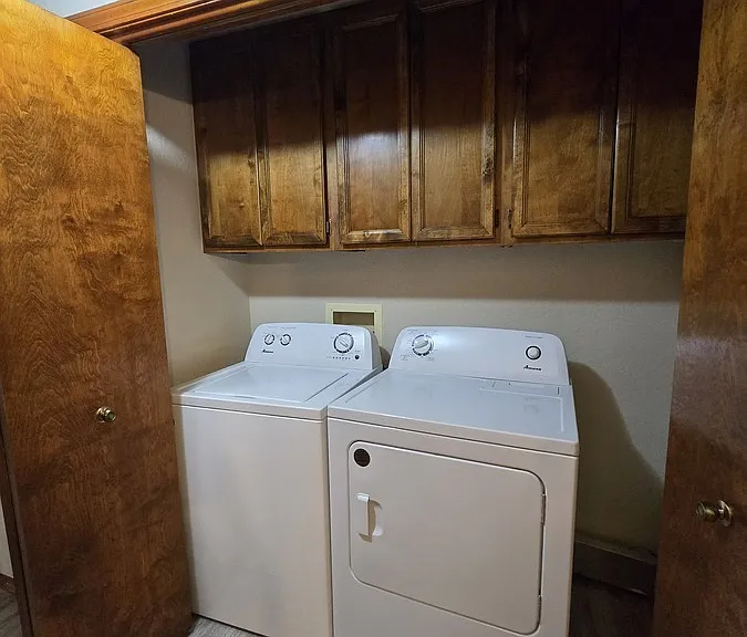 3312 S Norfolk Way — Photo 32