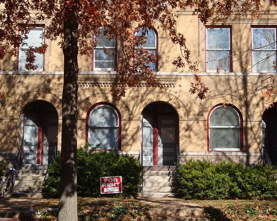 2337A Rutger, south side of the building