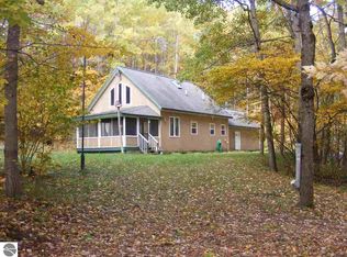 10764 S 5 1/2 Rd, Wellston, MI 49689