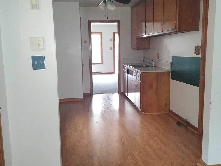 4656 N 42nd St — Photo 3